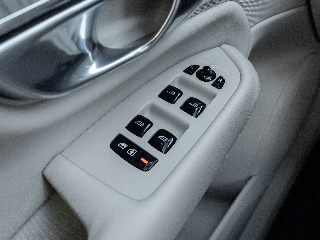 2025 Volvo XC90 ULTRA T8^Polestar^PlugIn Hybrid^CPO Rate fr 2.99%*-16
