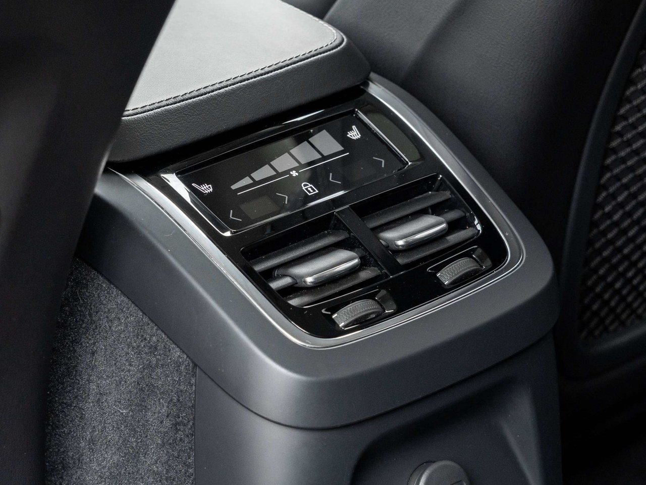 Volvo XC90 ULTRA^Plug-In Hybrid^CPO Finance Rate fr 2.99%* 2025-22