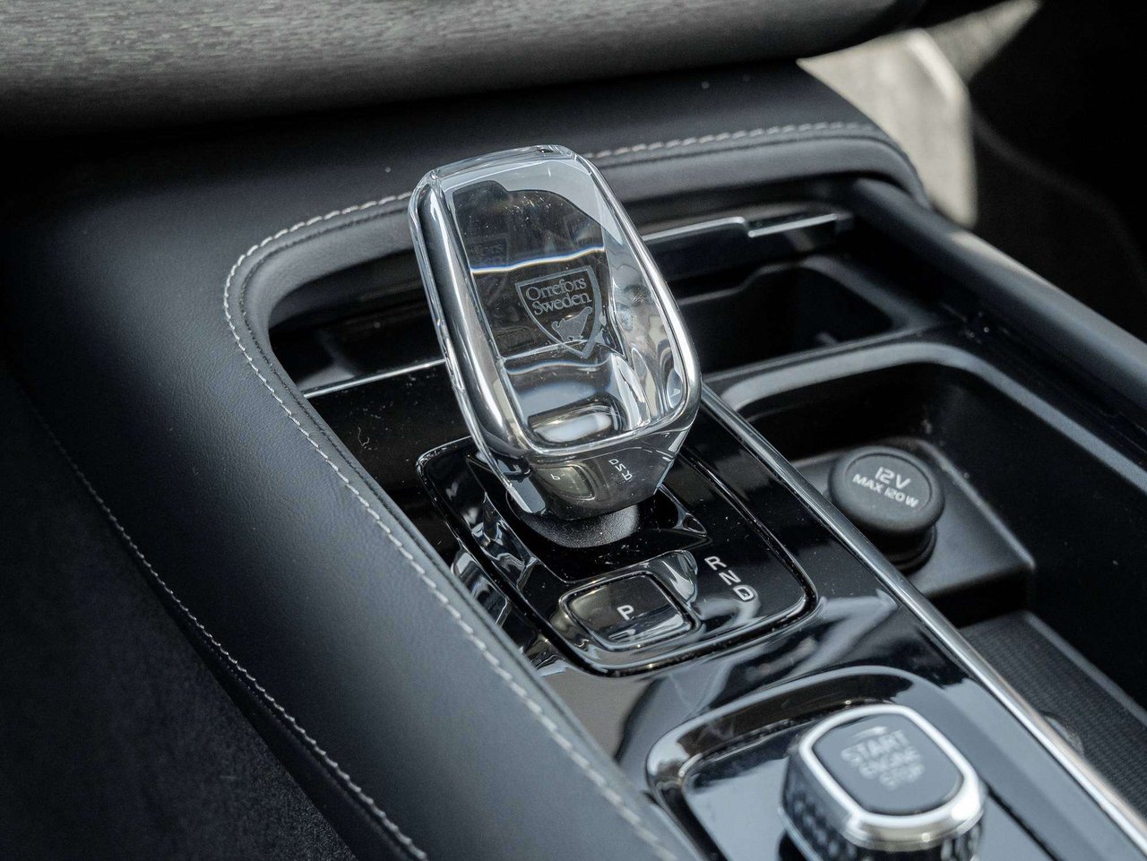 Volvo XC90 ULTRA^Bowers & Wilkins^CPO Finance Rate fr 2.99%* 2025-17