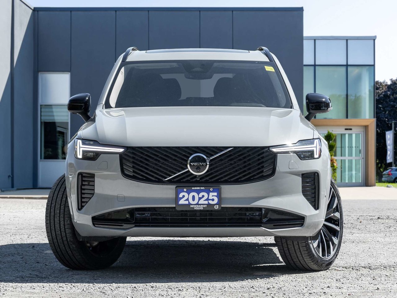 2026 Volvo XC90 Plus Dark Theme-1