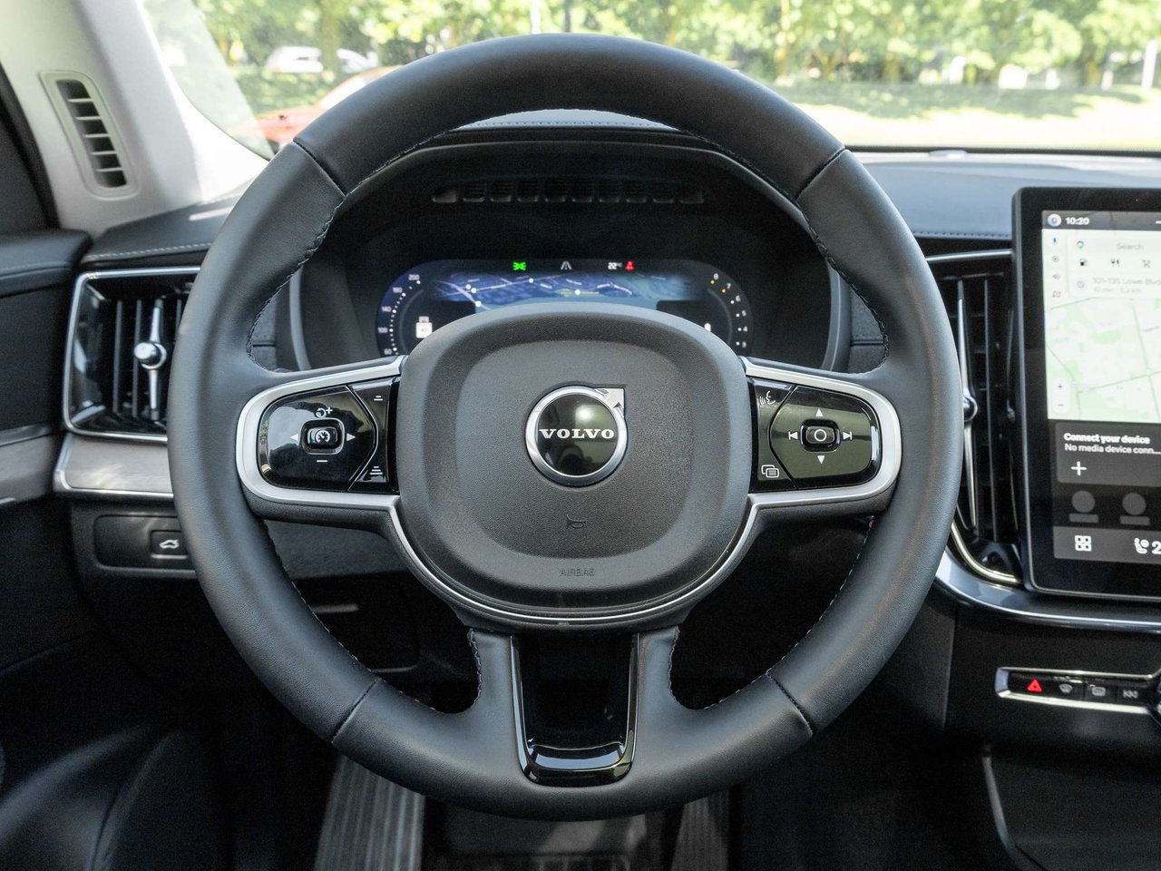 2026 Volvo XC90 Plus Dark Theme-7