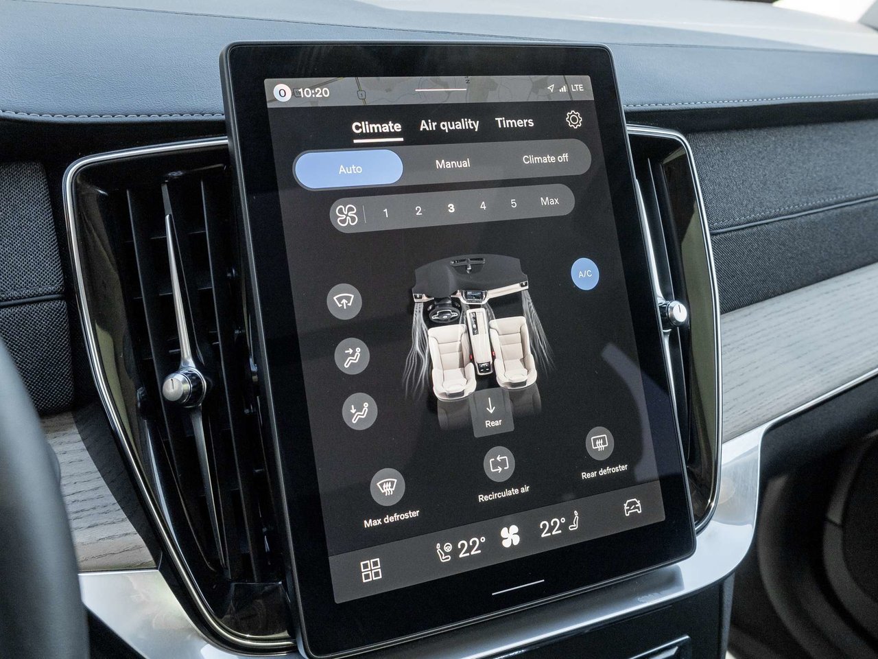 2026 Volvo XC90 Plus Dark Theme-19