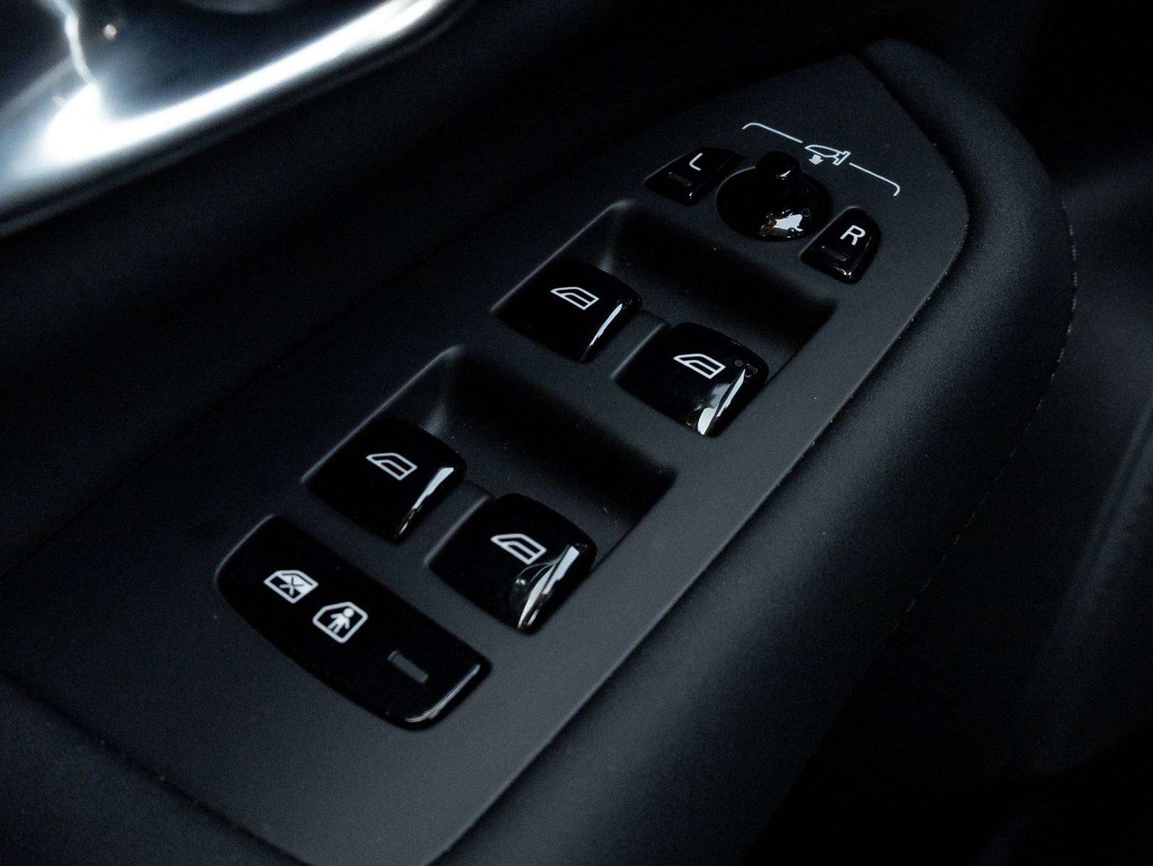 2026 Volvo XC90 B6 AWD ULTRA  LIKE NEW  VOLVO CPO  HARMAN KARDON-14