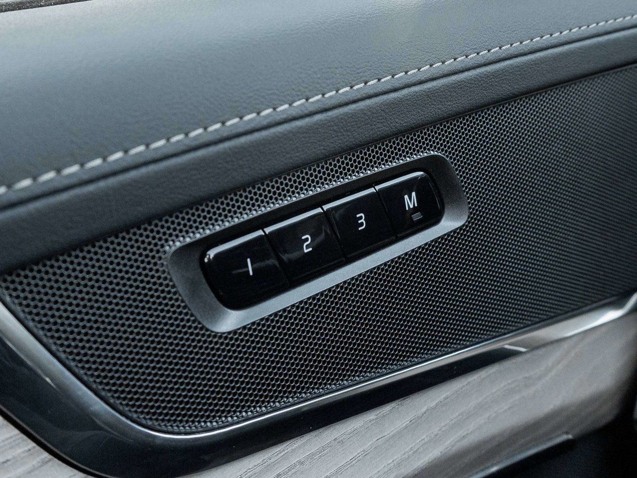 2026 Volvo XC90 Core Bright Theme-14