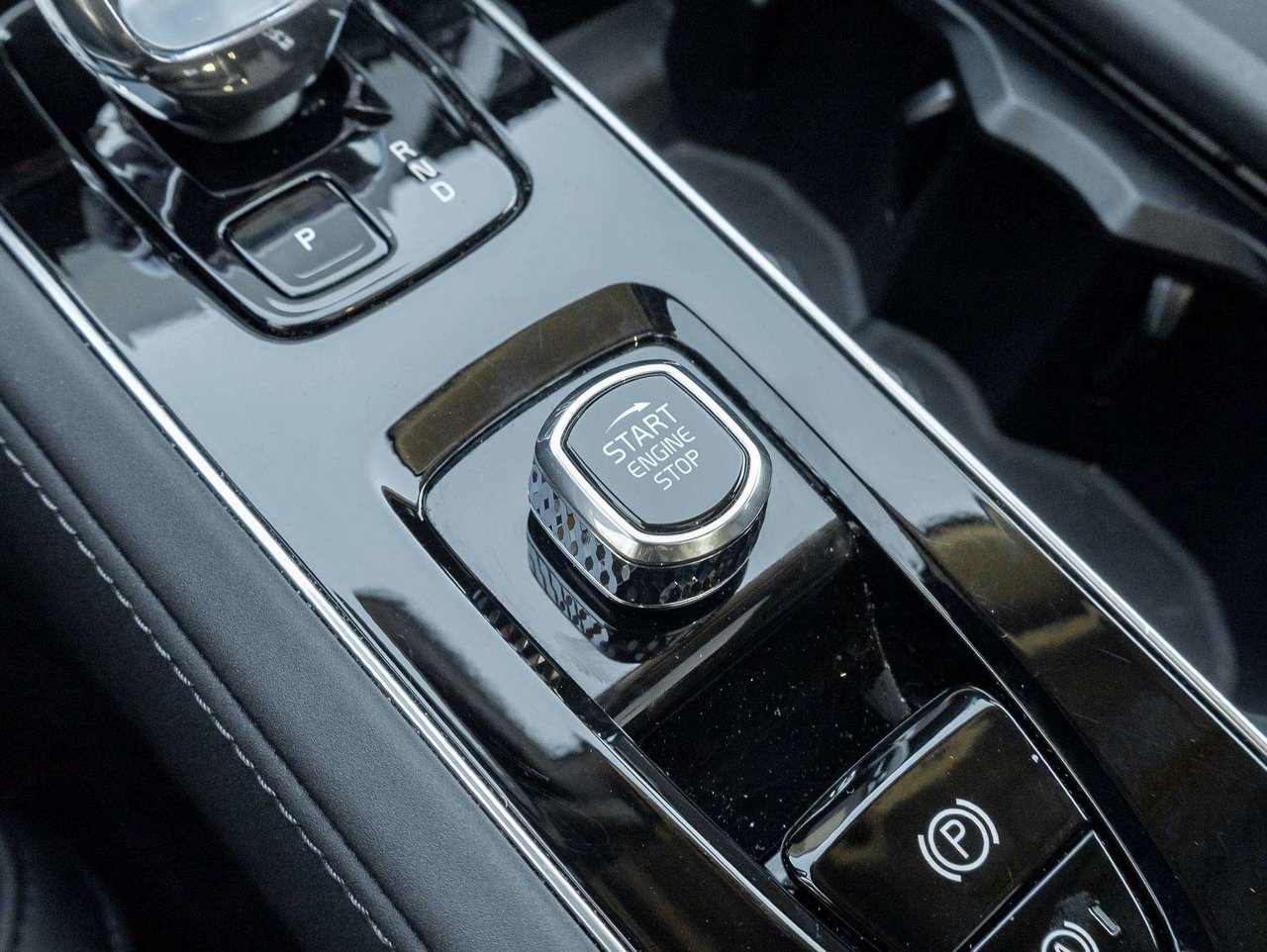2026 Volvo XC90 Core Bright Theme-16