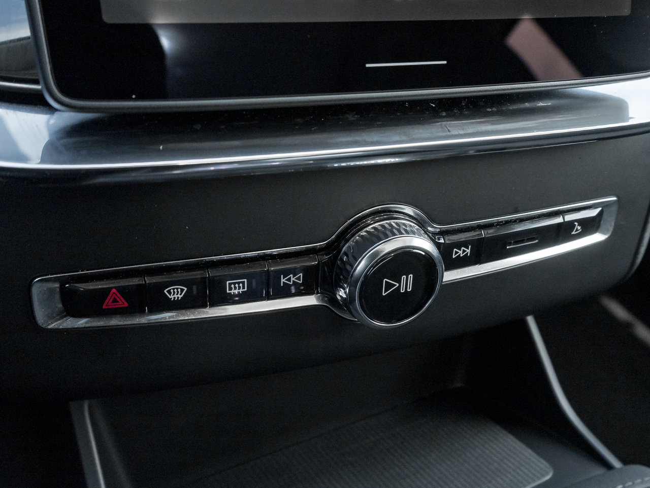 Volvo XC90 B6 AWD Core 7-Seater CURRENT MODEL YEAR  VOLVO CPO 2026-17