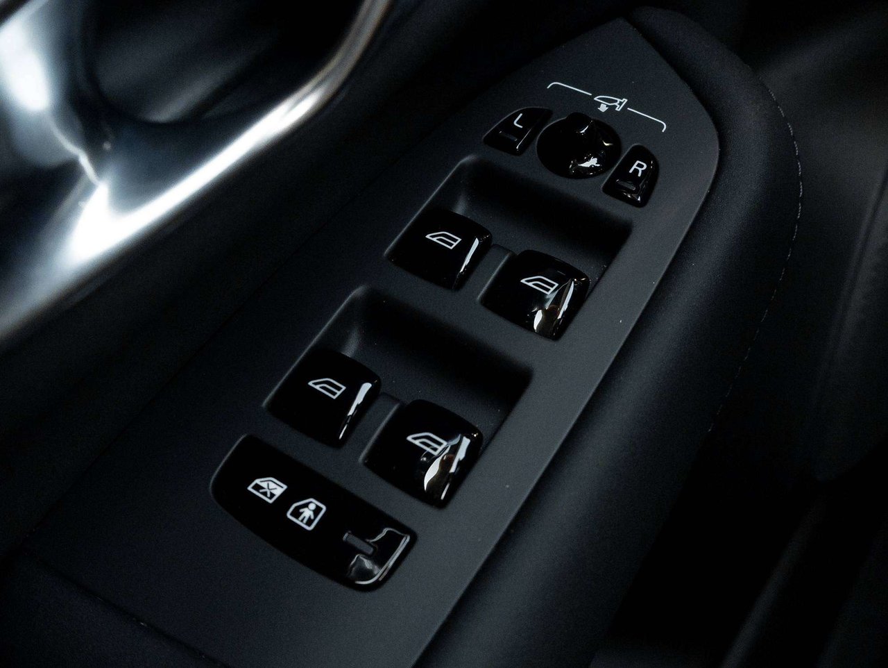 Volvo XC90 B6 AWD Ultra Bright Theme 6-SEATER  HARMAN KARDON 2026-14