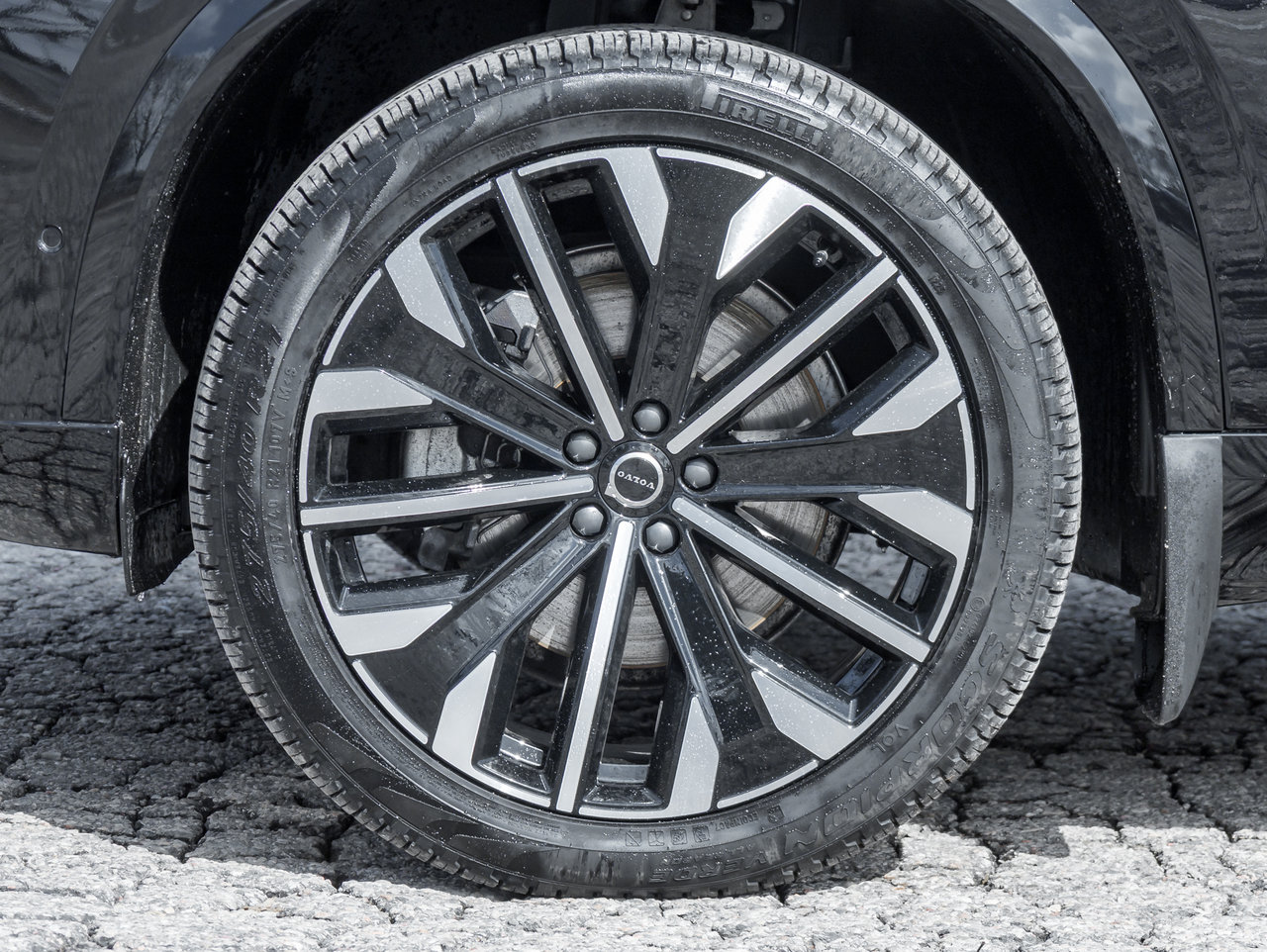 2026 Volvo XC90 B6 AWD Ultra Bright Theme 6-SEATER  HARMAN KARDON-3