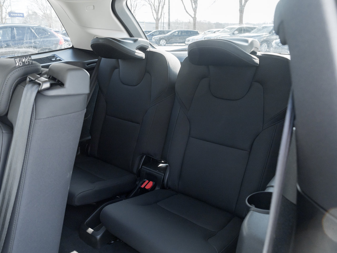 Volvo XC90 B6 AWD Plus Bright Theme 7-Seater 2026-25