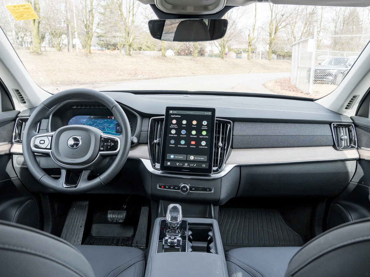 Volvo XC90 B6 AWD Plus Dark Theme  22 ALLOY WHEELS  CPO 2026-25