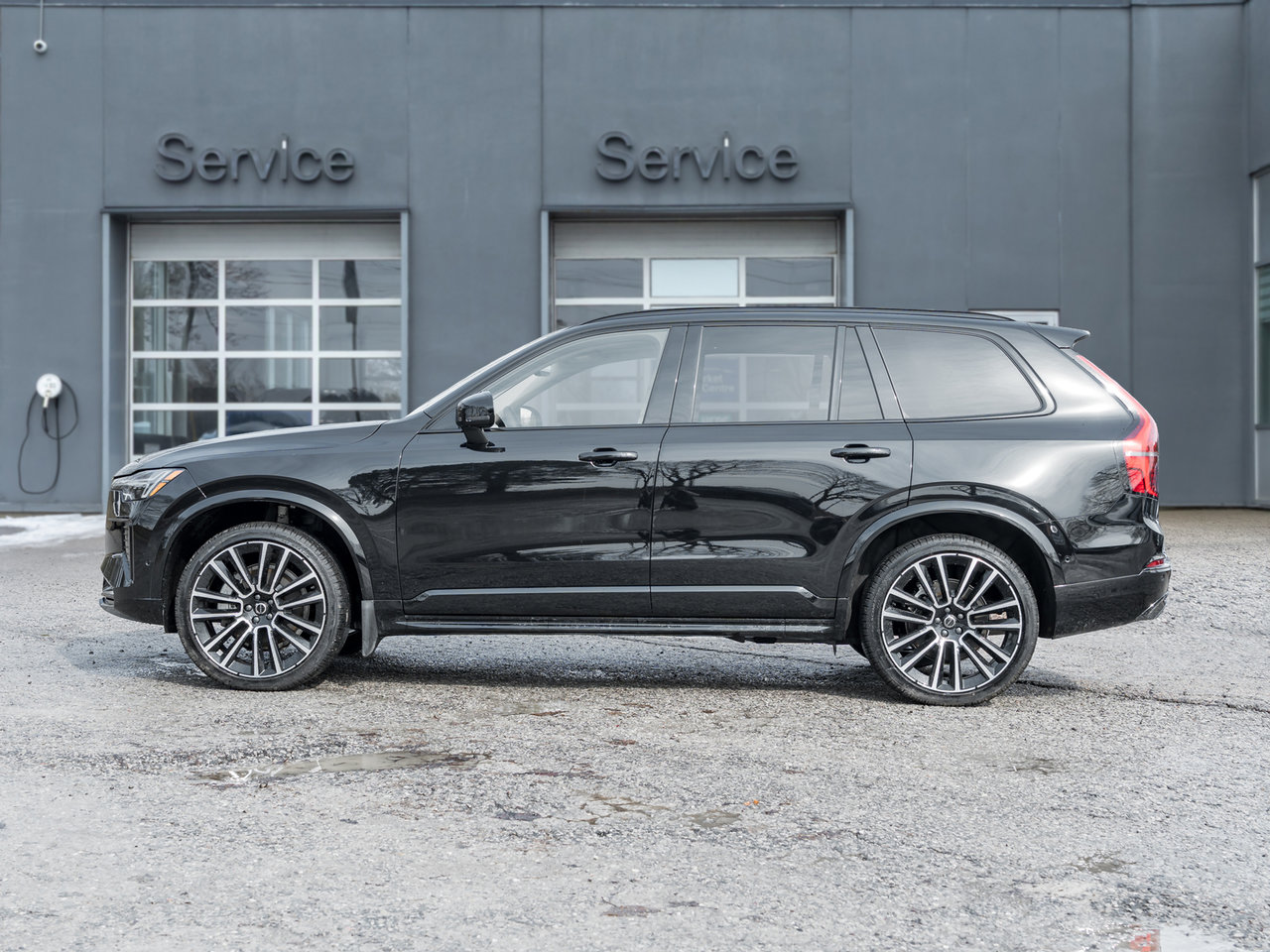 Volvo XC90 B6 AWD Plus Dark Theme  22 ALLOY WHEELS  CPO 2026-2