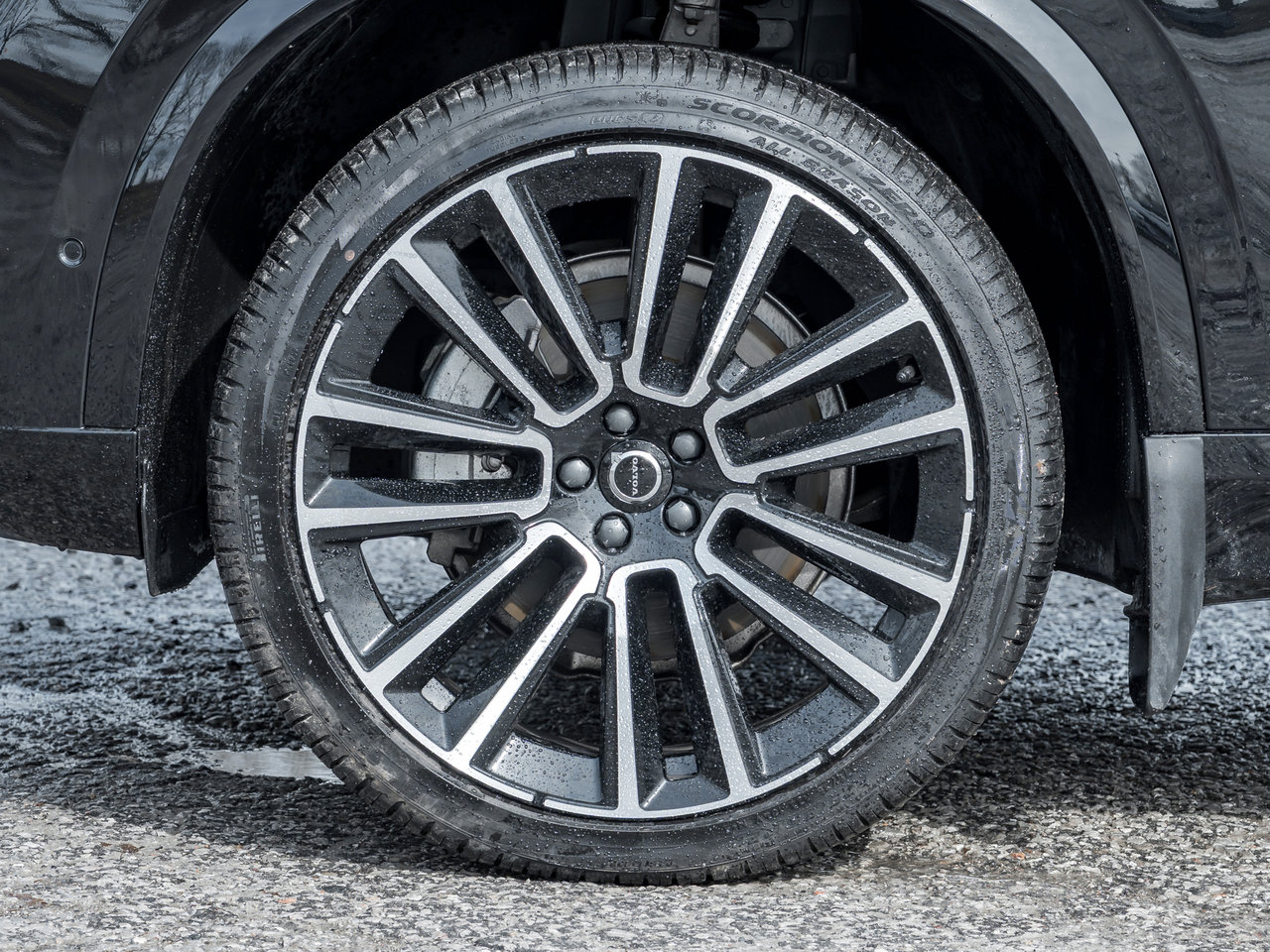 Volvo XC90 B6 AWD Plus Dark Theme  22 ALLOY WHEELS  CPO 2026-3
