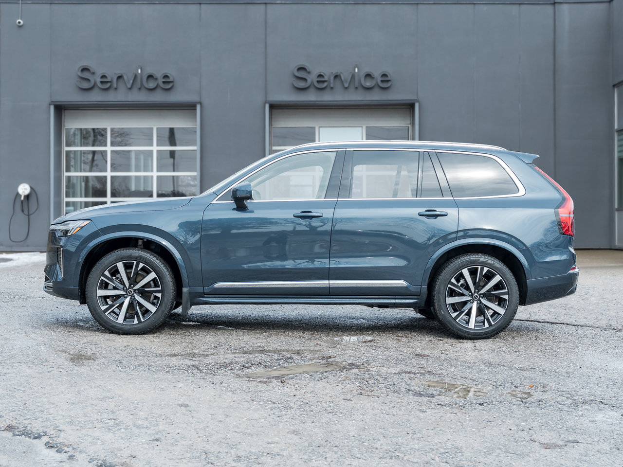 Volvo XC90 B6 AWD Core 7-Seater VOLVO CPO RATE FROM  3.49%* 2026-2