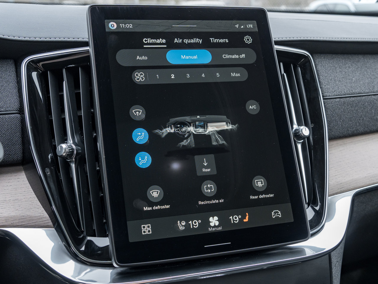 Volvo XC90 B6 AWD Core 7-Seater VOLVO CPO RATE FROM  3.49%* 2026-17