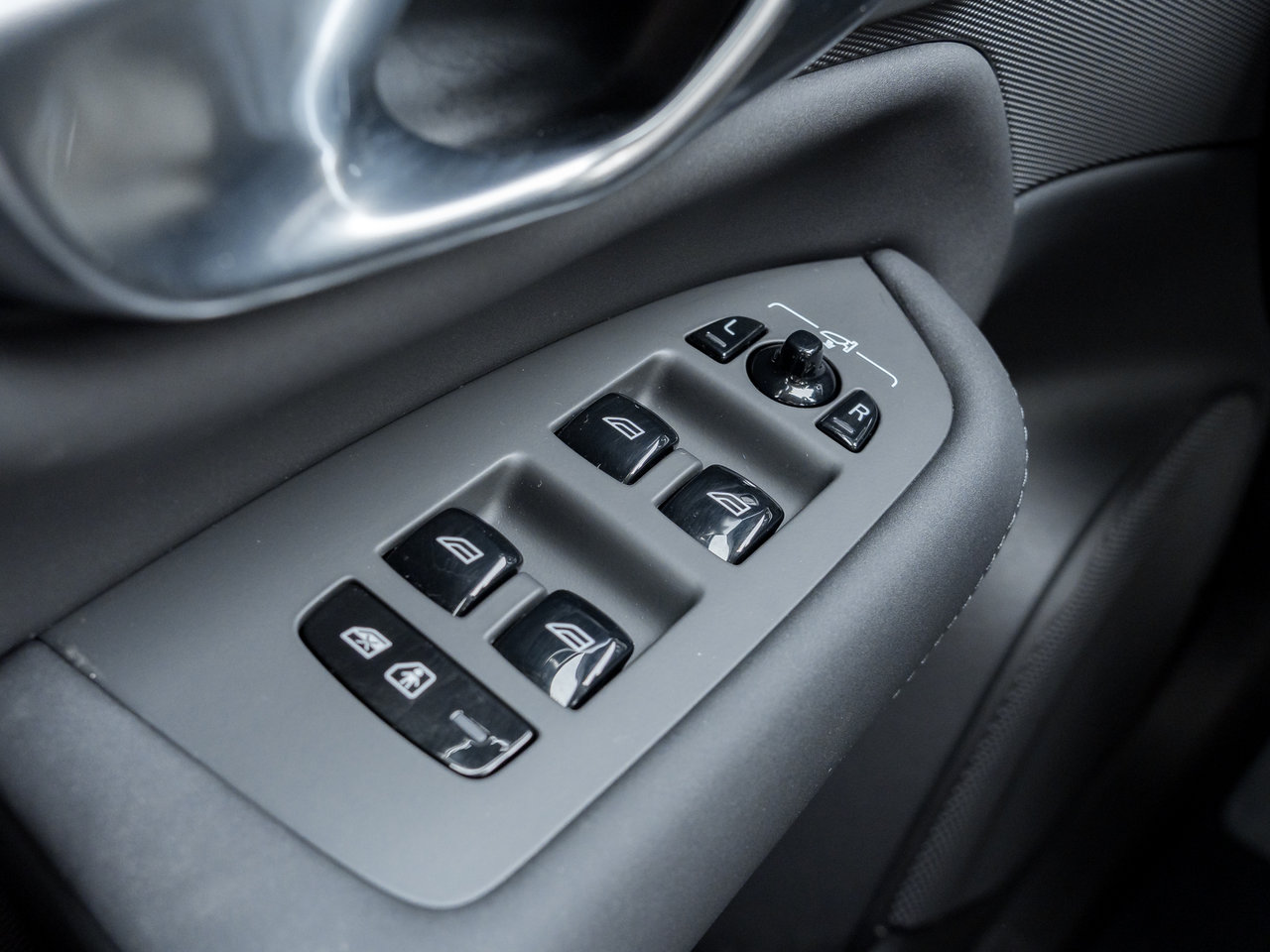 Volvo XC90 B6 AWD Ultra Bright Theme 6-SEATER  HARMAN KARDON 2026-13