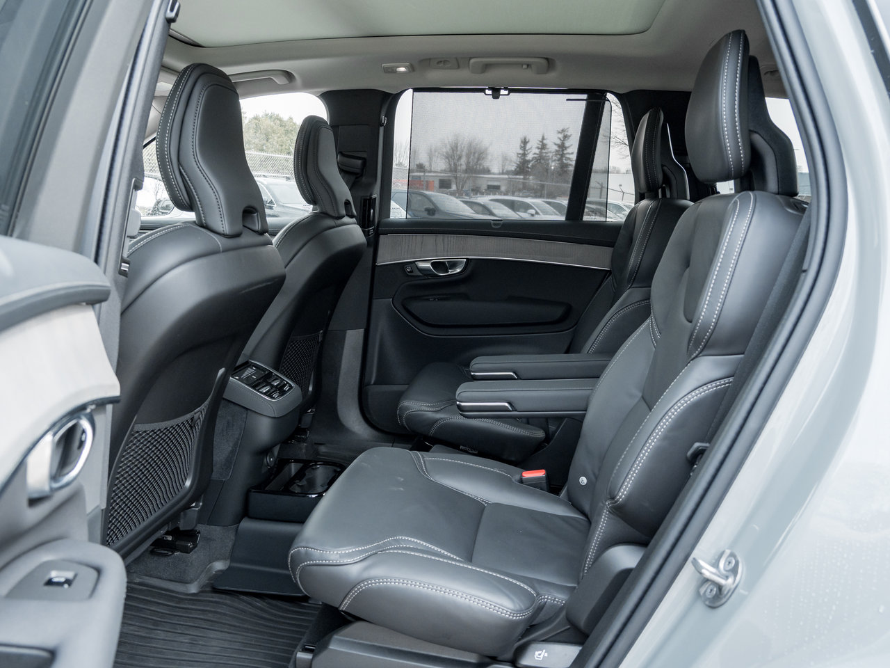 Volvo XC90 B6 AWD Ultra Bright Theme 6-SEATER  HARMAN KARDON 2026-23