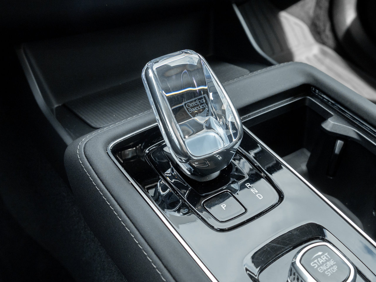 2026 Volvo XC90 B6 AWD ULTRA  LIKE NEW  LOW KM  DENIM BLUE  CPO-16