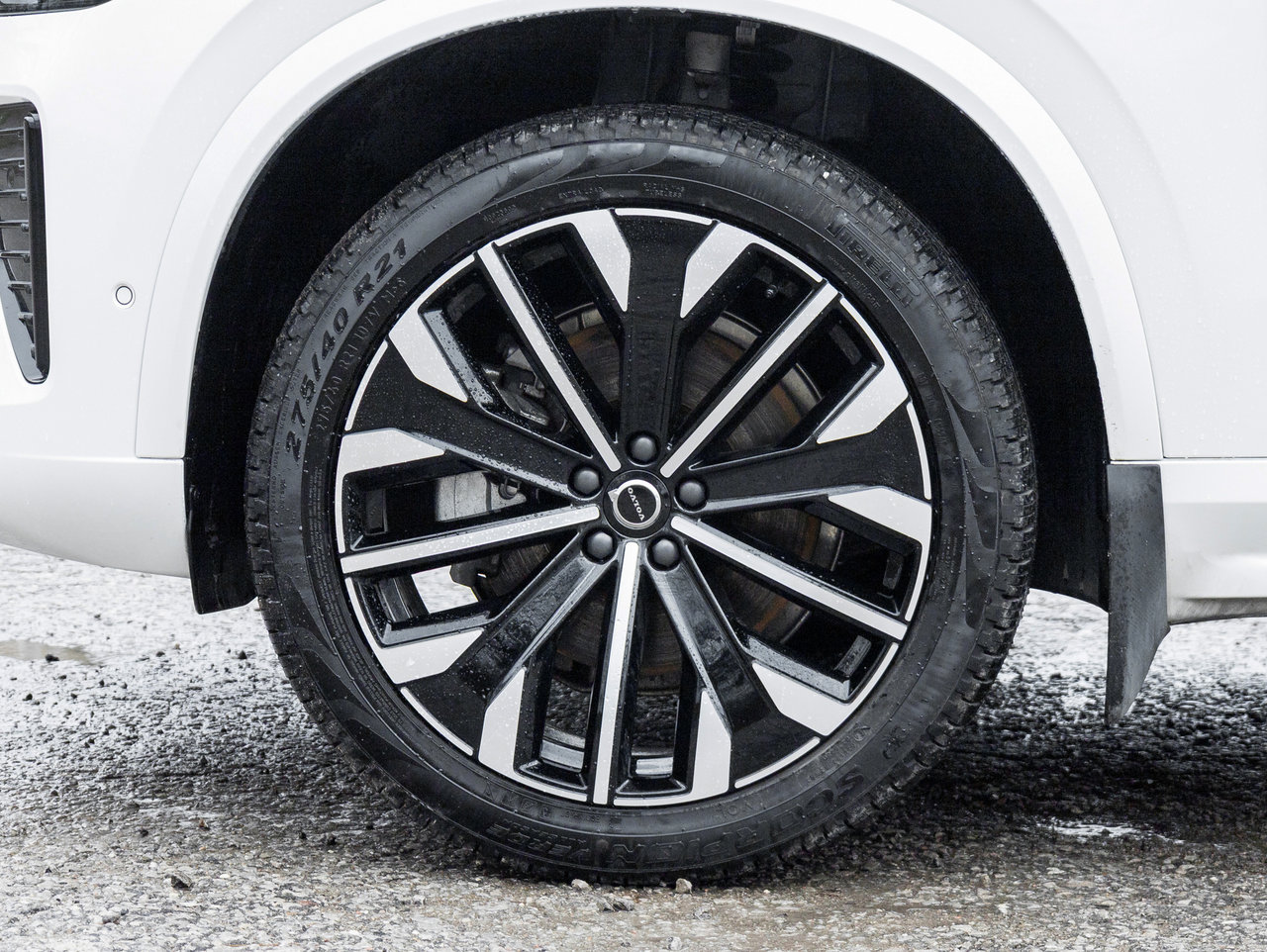 Volvo XC90 B6 AWD PLUS 7-Seater  LOW MILEAGE  HARMAN KARDON 2026-3