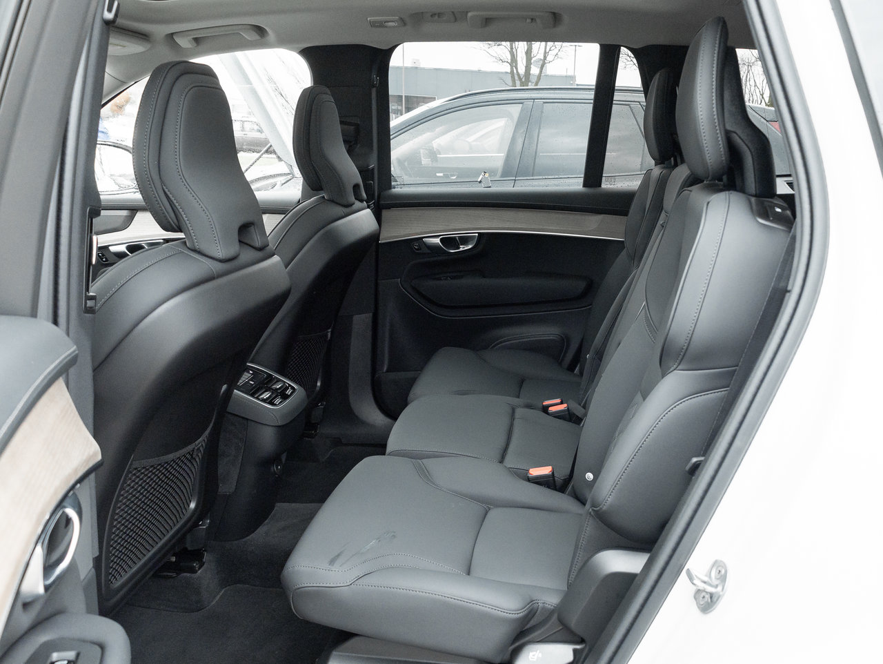 Volvo XC90 B6 AWD PLUS 7-Seater  LOW MILEAGE  HARMAN KARDON 2026-23