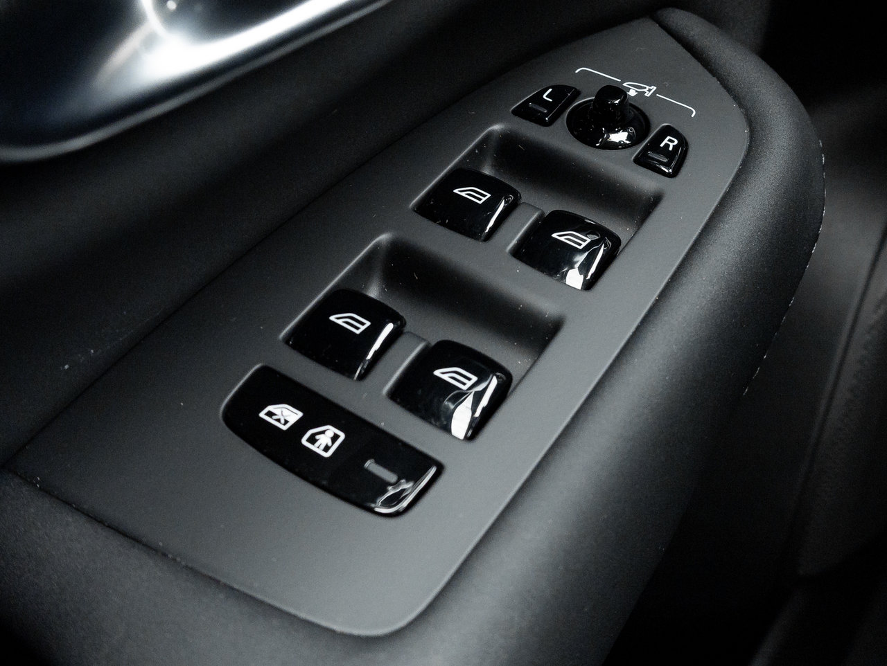 Volvo XC90 B6 AWD PLUS 7-Seater  21 WHEEL  HARMAN KARDON 2026-14