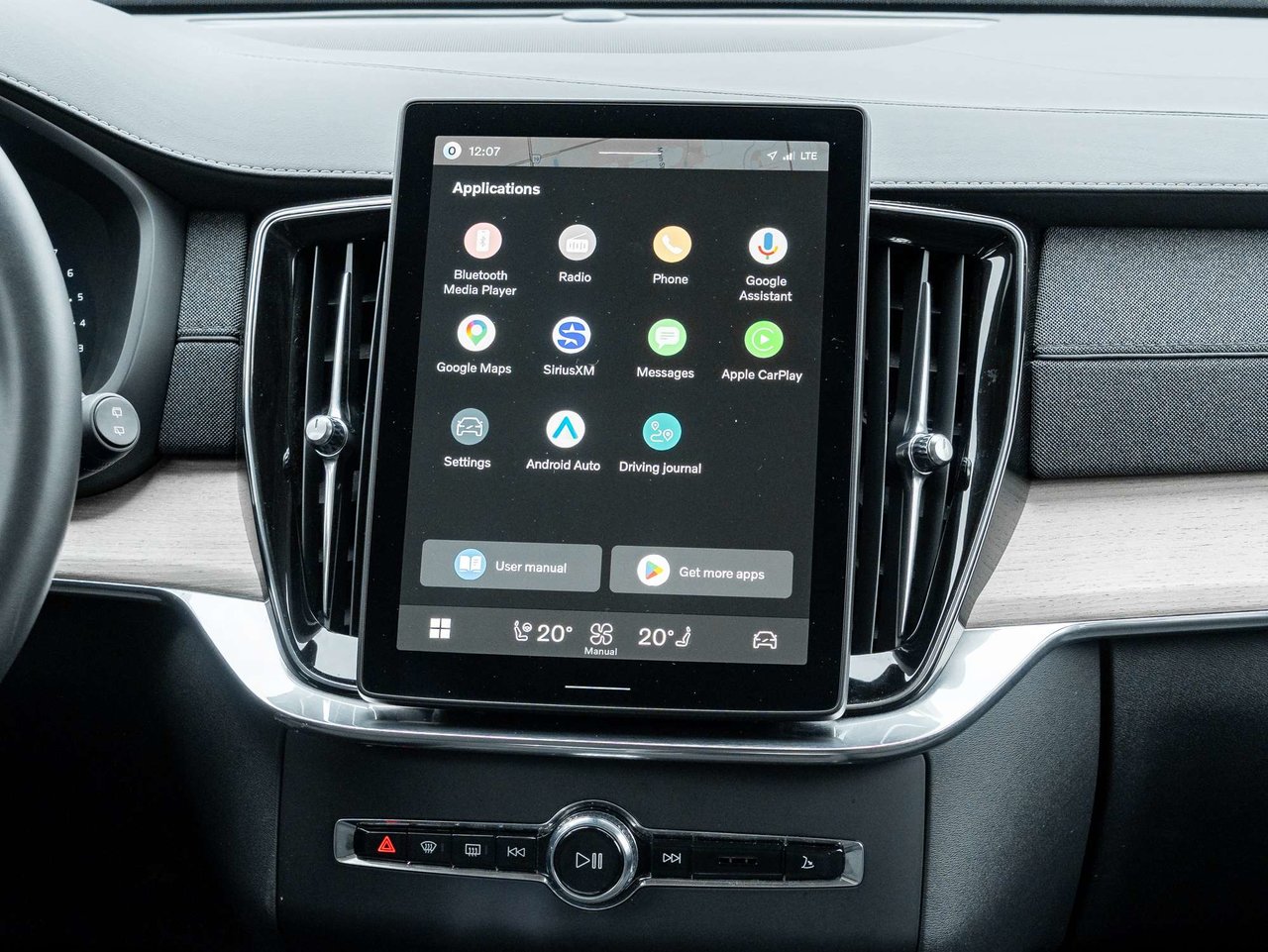 2026 Volvo XC90 Plus Dark Theme-26