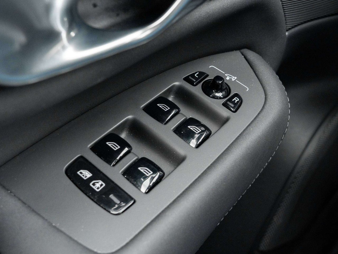 Volvo XC90 B6 AWD PLUS^Volvo CPO Rate fr 2.99%*^Great Value 2026-14