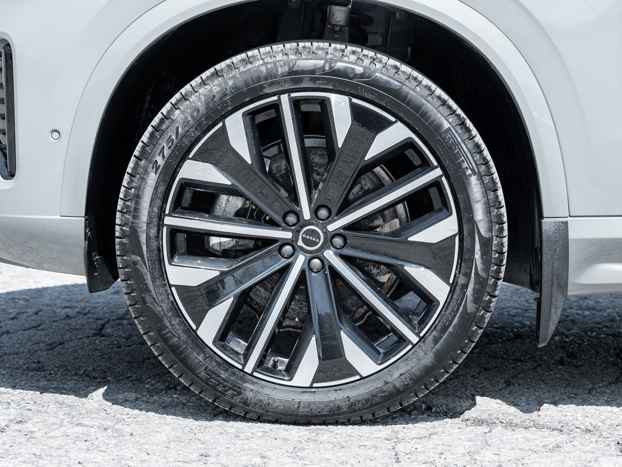 2026 Volvo XC90 B6 AWD PLUS Dark Theme  VOLVO CPO RATE fr 3.49%*-3
