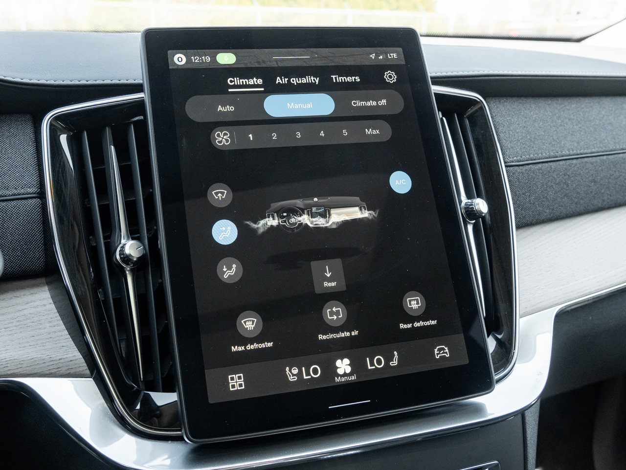 2026 Volvo XC90 B6 AWD PLUS Dark Theme  VOLVO CPO RATE fr 3.49%*-18