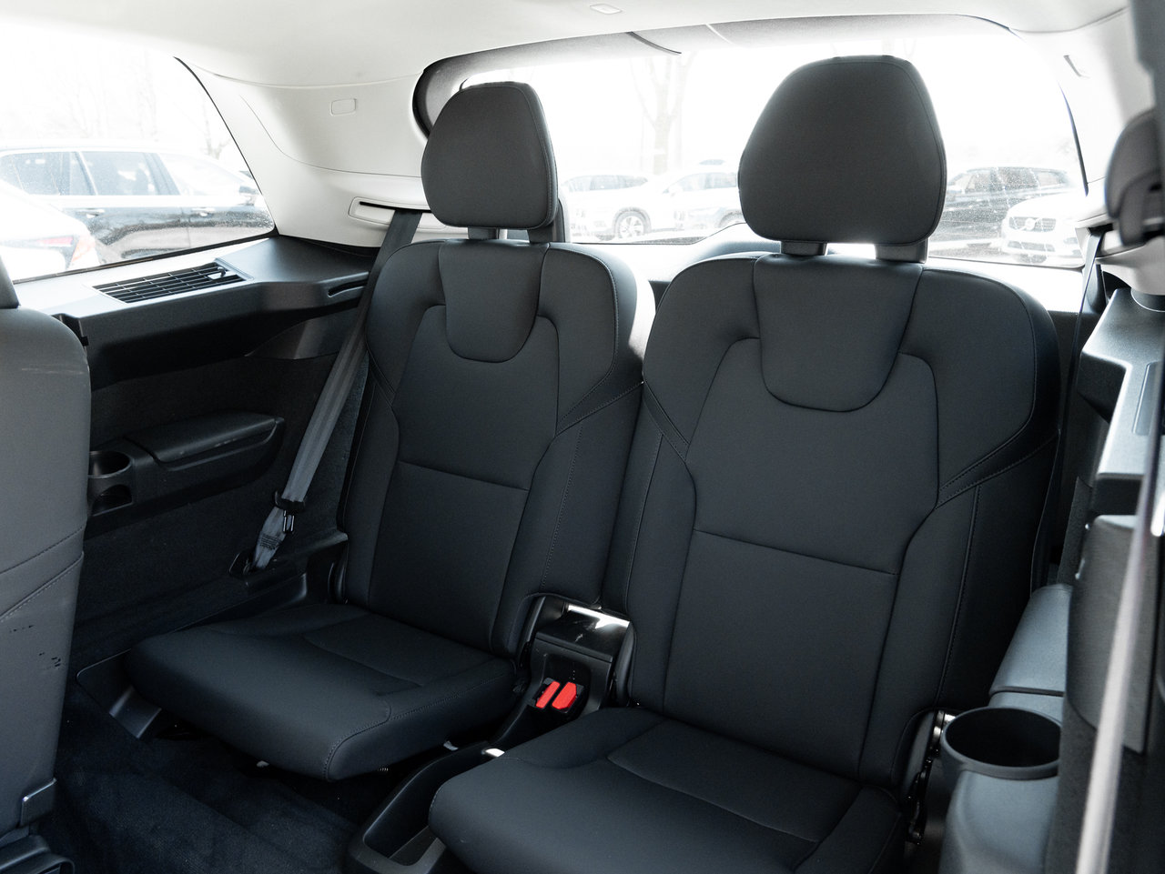 2026 Volvo XC90 B6 AWD PLUS Dark Theme  VOLVO CPO RATE fr 3.49%*-24