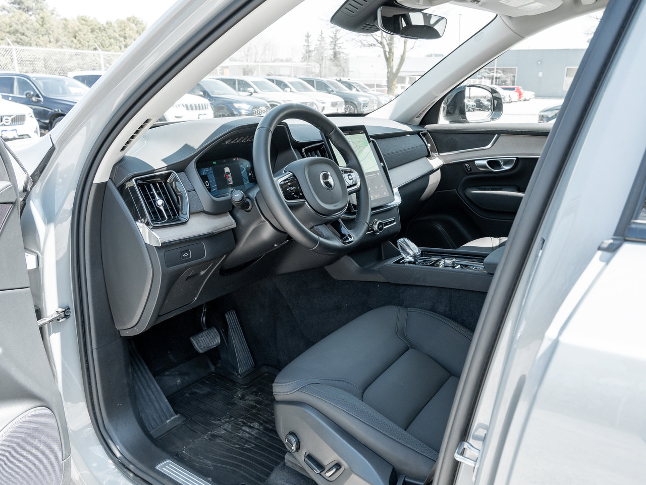 2026 Volvo XC90 B6 AWD PLUS Dark Theme  VOLVO CPO RATE fr 3.49%*-6