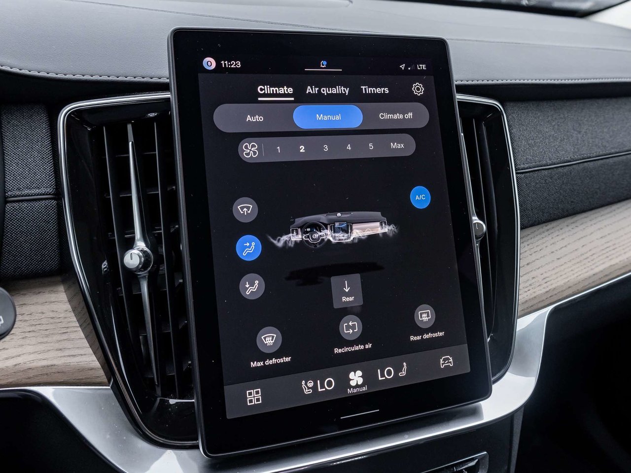 2026 Volvo XC90 Core Bright Theme-20