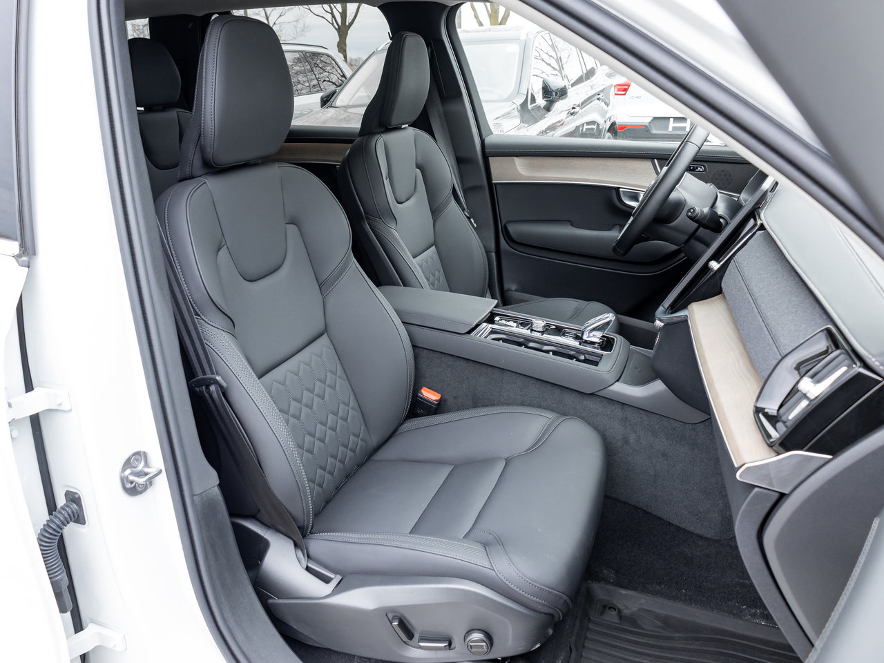 Volvo XC90 B6 AWD 7-Seater ULTRA LOW MILEAGE  ALMOST NEW CPO 2026-23