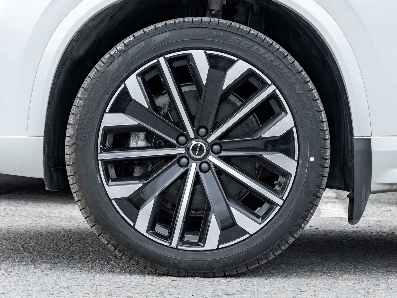 2026 Volvo XC90 Core Bright Theme-3
