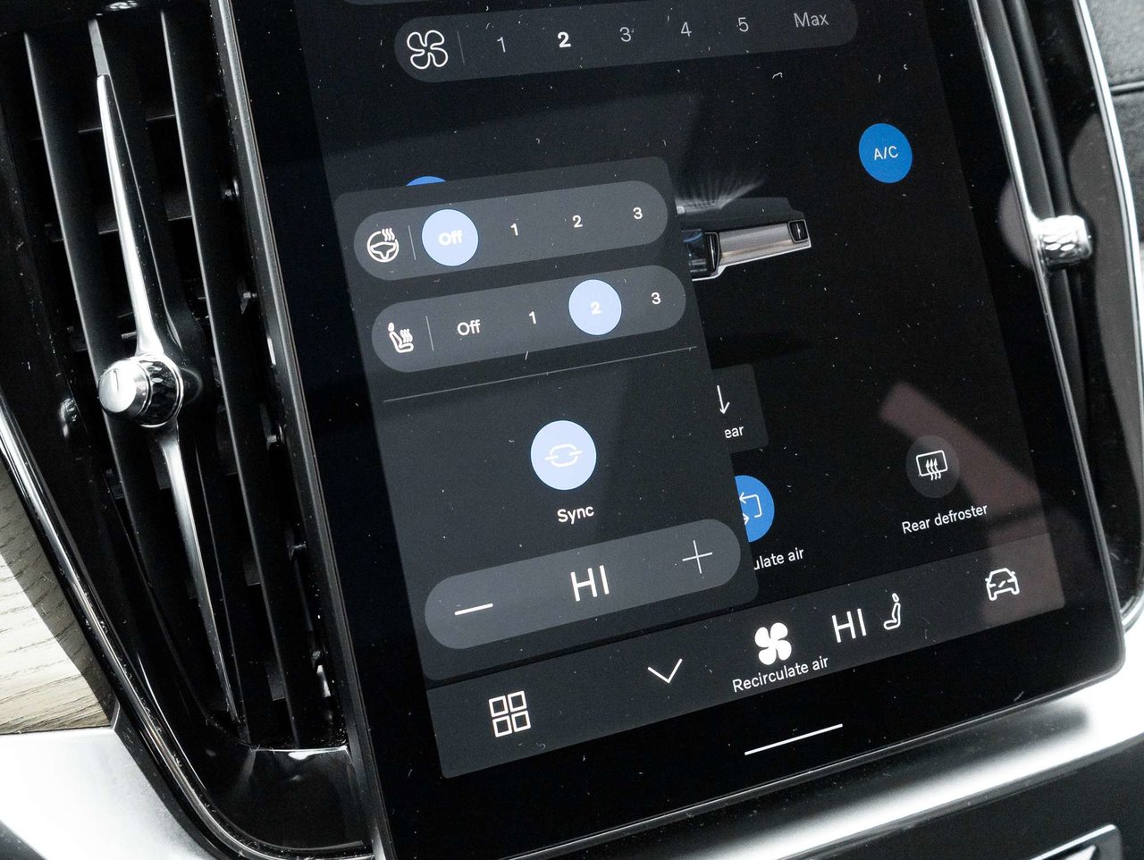 2026 Volvo XC90 Plus Dark Theme-21