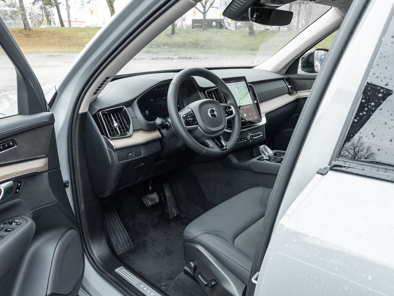 2026 Volvo XC90 B6 AWD PLUS 7-Seater  LOW MILEAGE  LIKE NEW  CPO-7