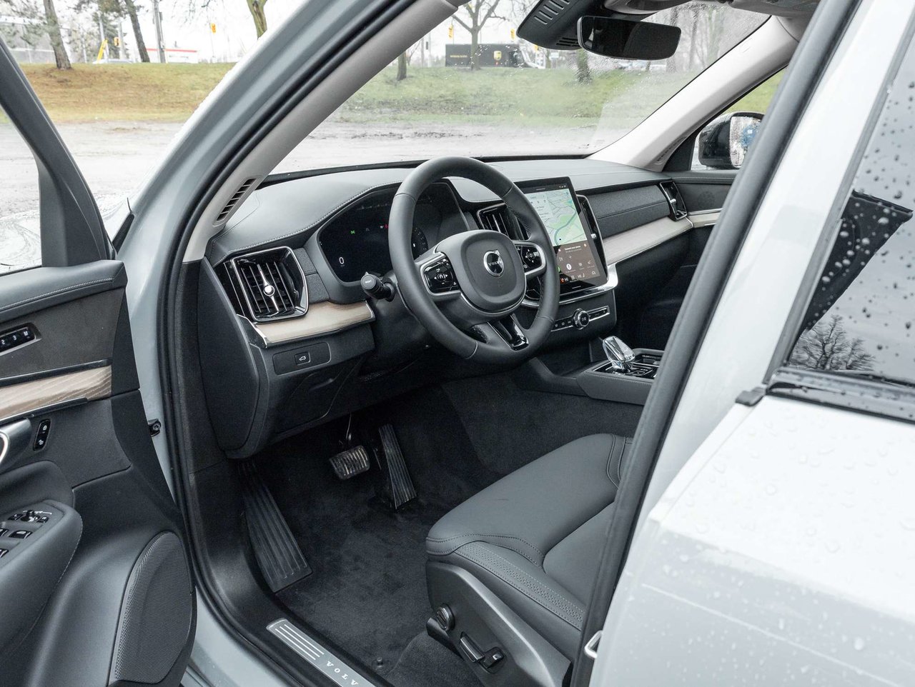 2026 Volvo XC90 Plus Dark Theme-6