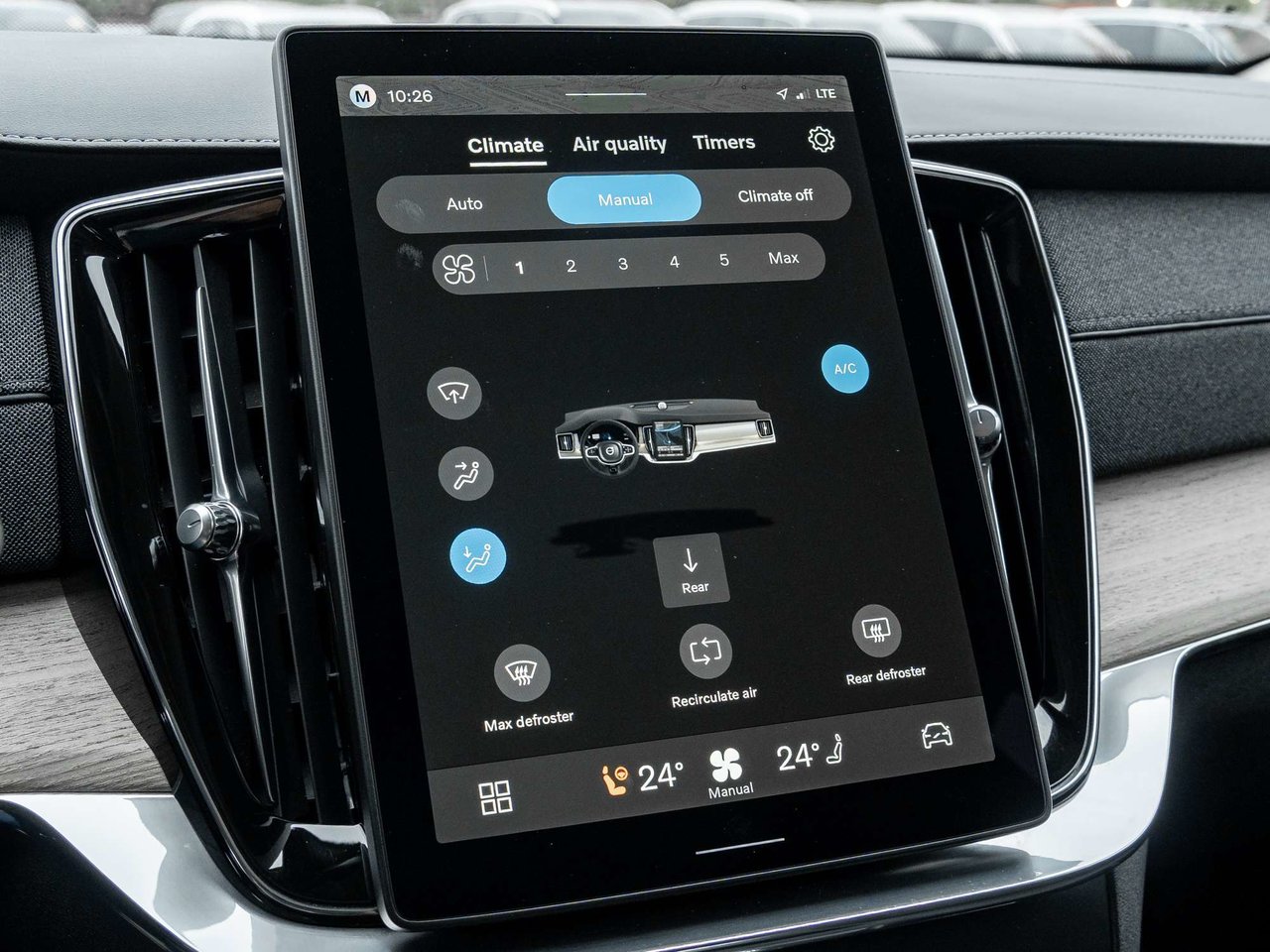 2026 Volvo XC90 Plus Dark Theme-18