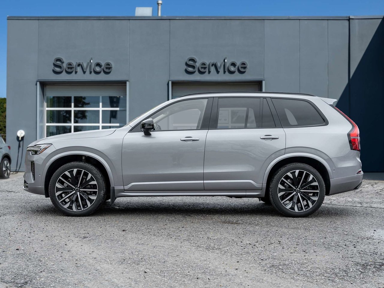 2026 Volvo XC90 Plus Dark Theme-2