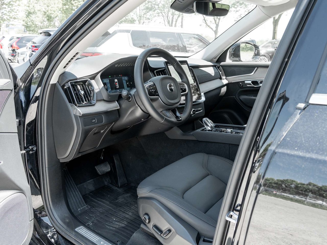 2026 Volvo XC90 Core Bright Theme-6