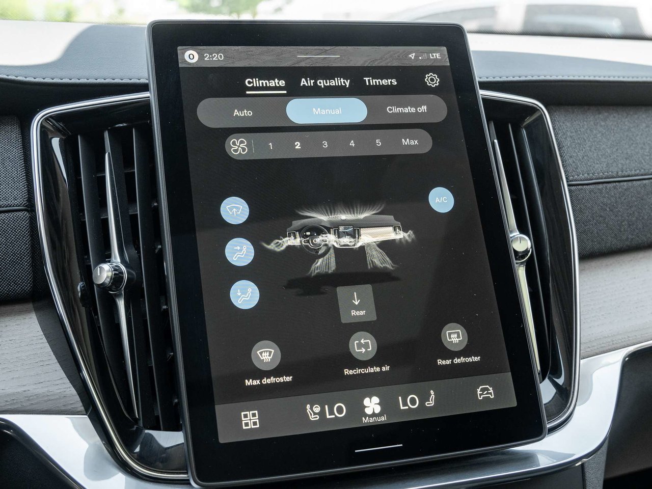 2026 Volvo XC90 Core Bright Theme-18