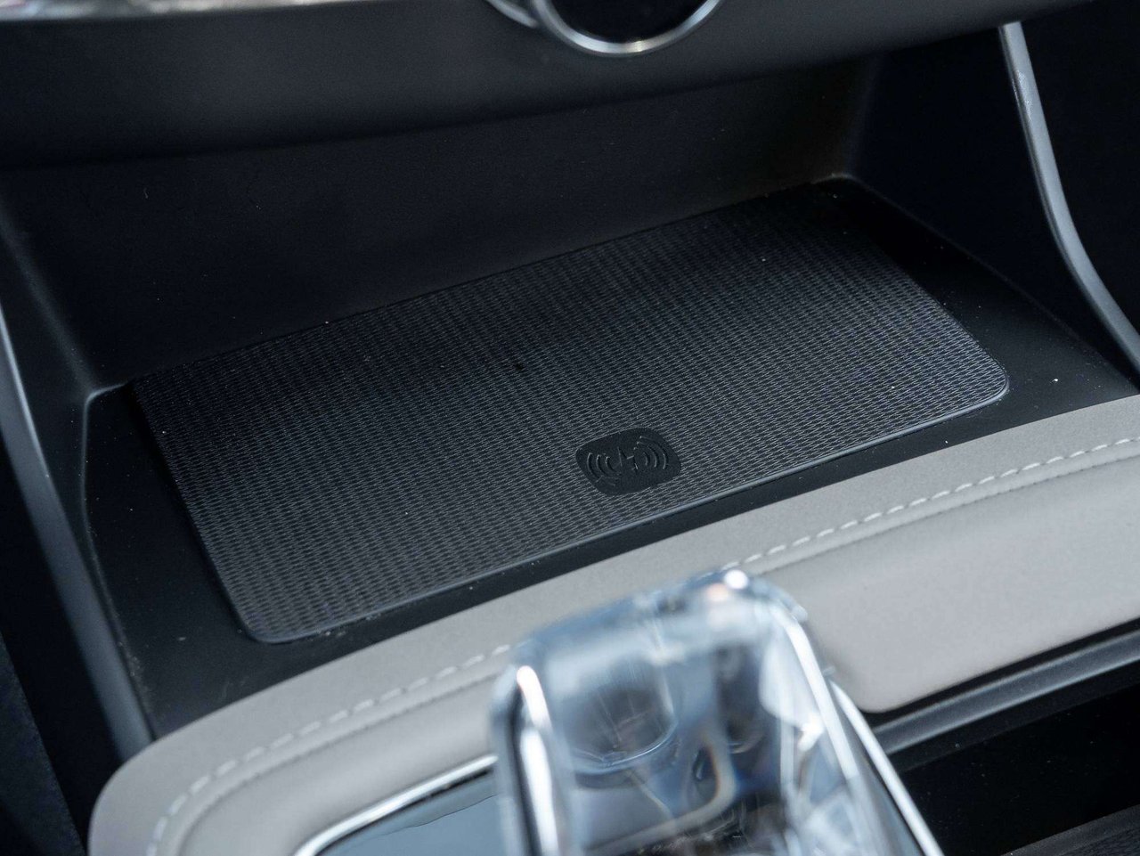 Volvo XC90 PLUS^Foldable Hitch^Harman Kardon^Rate fr 2.99%* 2026-17