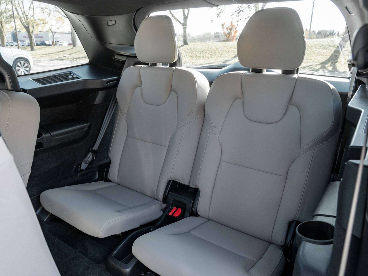 Volvo XC90 PLUS^Foldable Hitch^Harman Kardon^Rate fr 2.99%* 2026-25