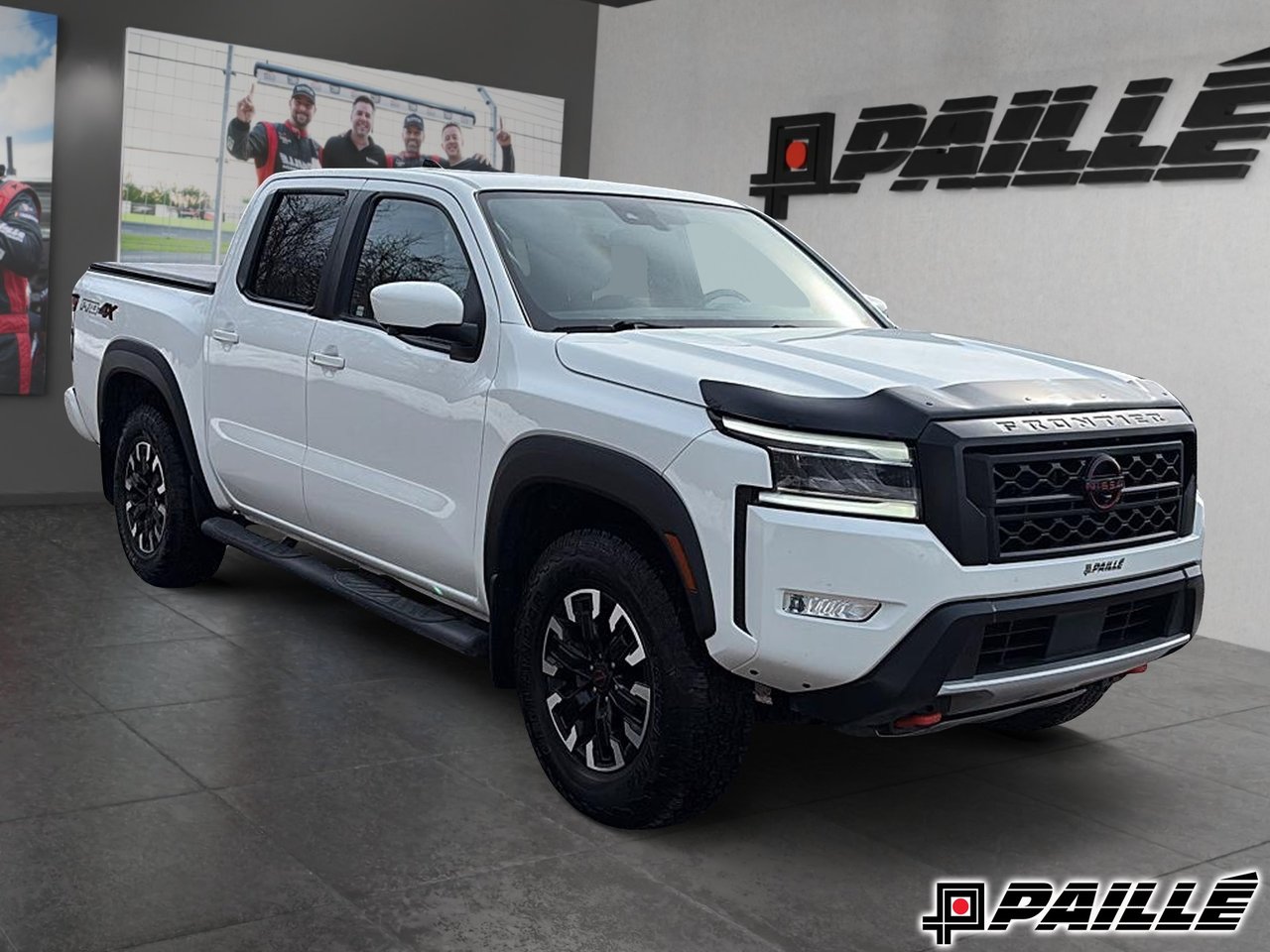 Nissan Frontier PRO-4X Crew Cab 4WD