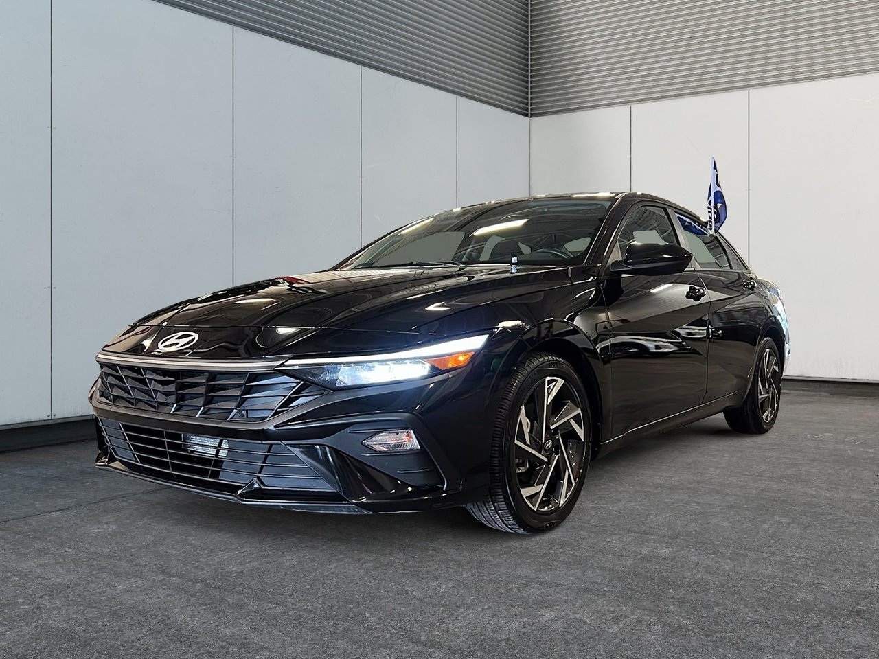 2025 Hyundai Elantra Preferred Mags Sièges Chauffants-0