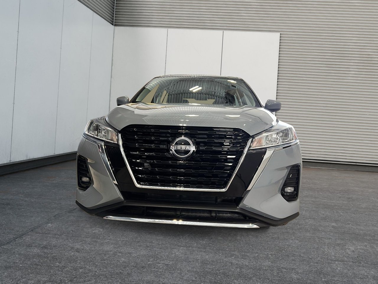 2025 Nissan Kicks Play S-1