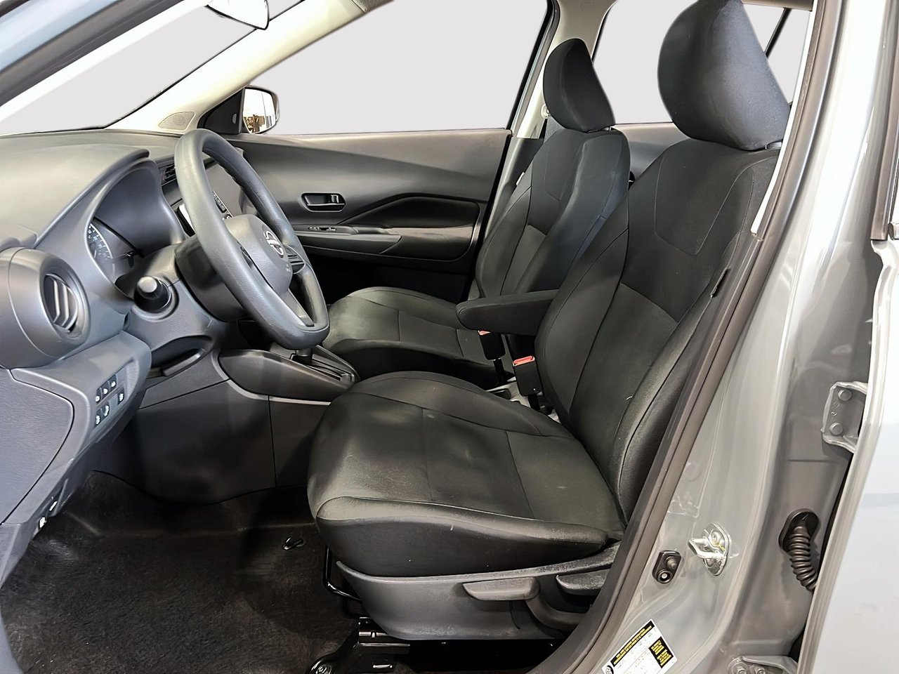 2025 Nissan Kicks Play S-7