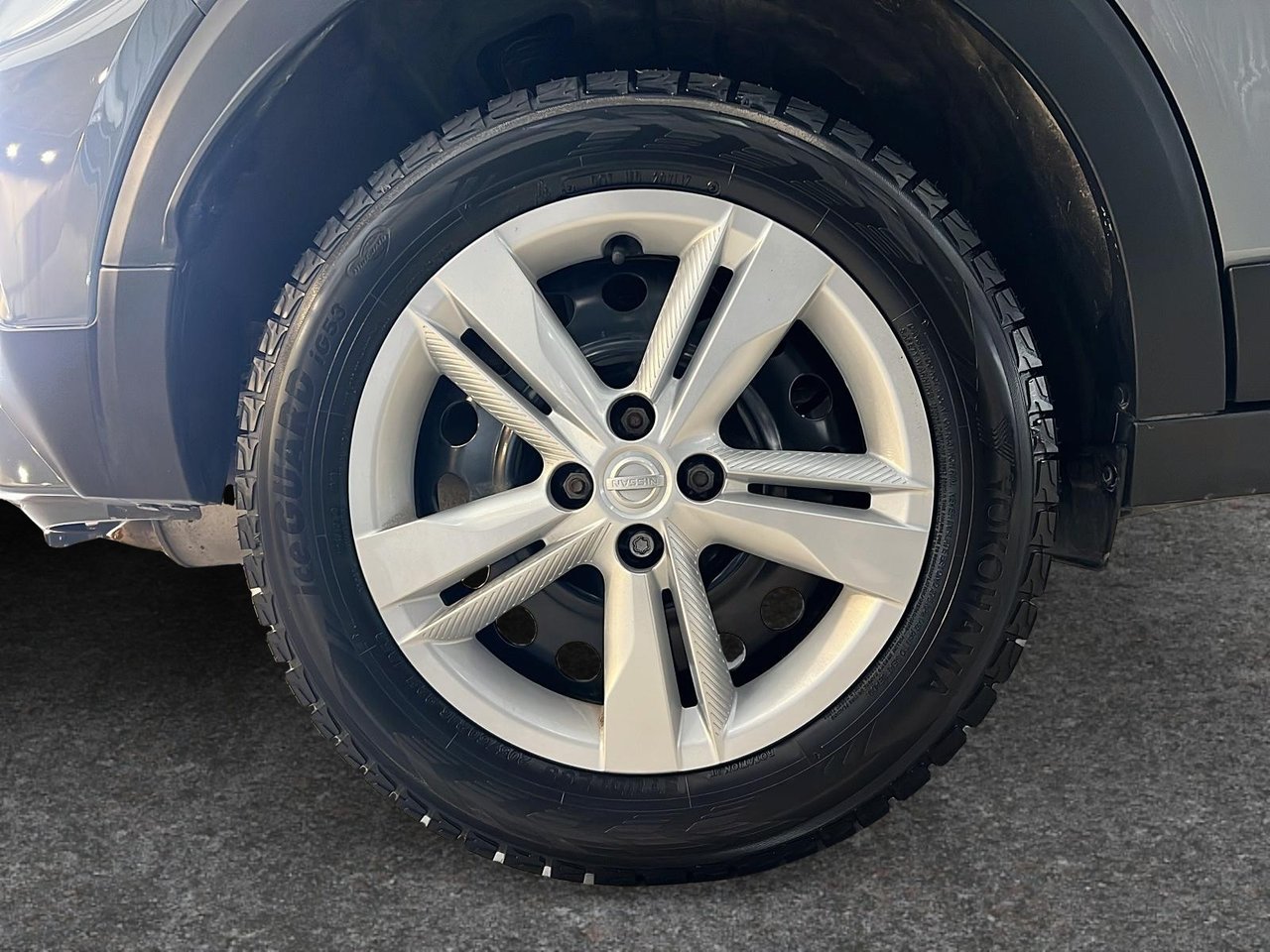 2025 Nissan Kicks Play S-5