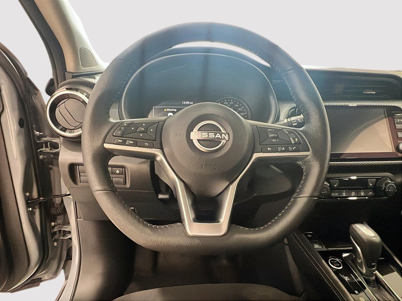 Nissan Kicks Play SV 2025-11