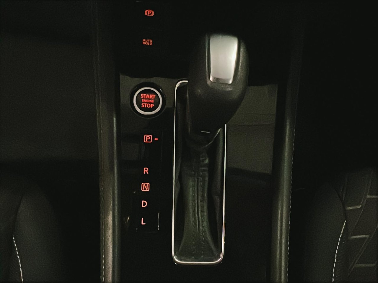 Nissan Kicks SV 2021-12