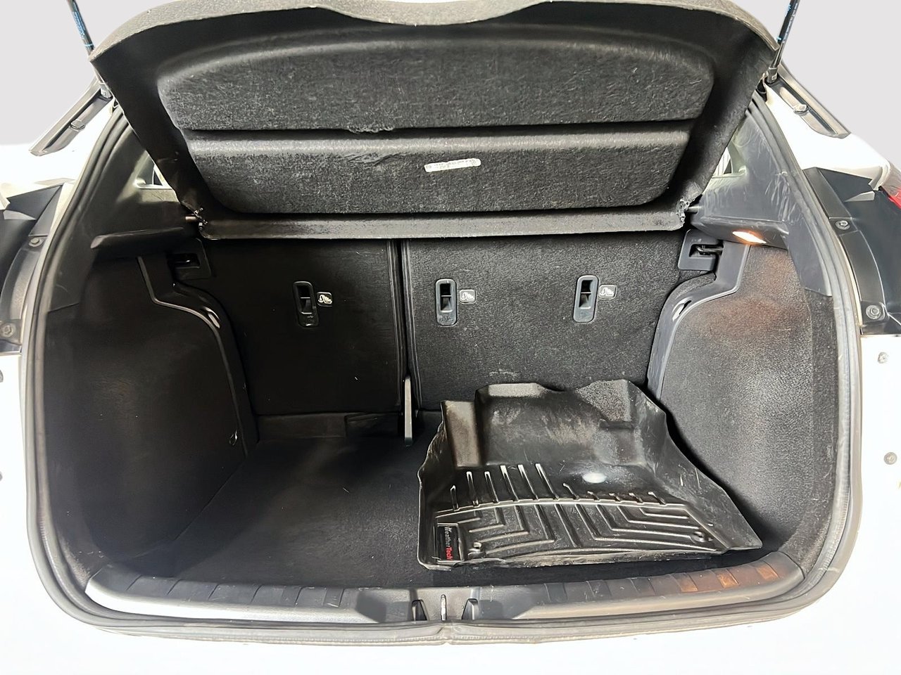 2022 Nissan Kicks SR-4